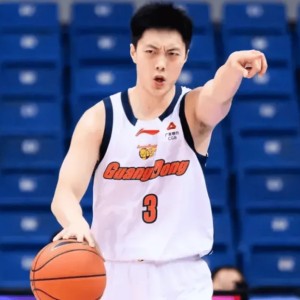 kaiyun-胡明轩出战27分钟，投篮3中3、罚球8中6得到13分5助攻