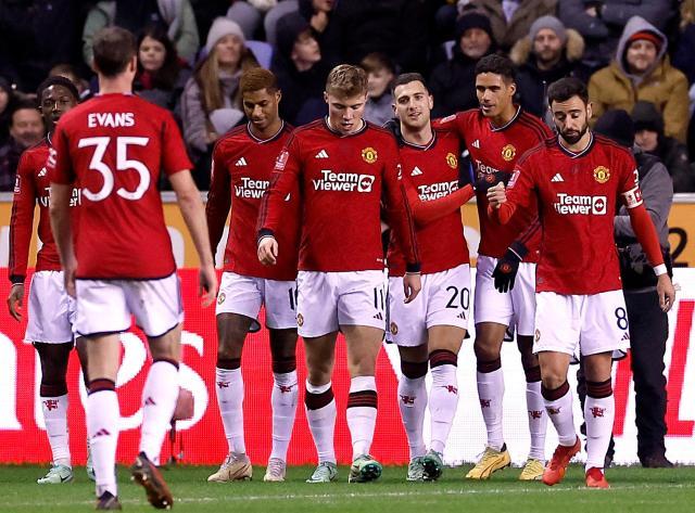 1704774914313062353.jpg manchester united 2.jpg